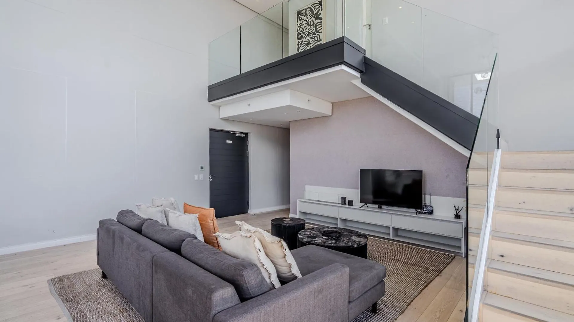 Exclusive Penthouse With Mountain & Ocean Views Apartment Cape Town South Africa